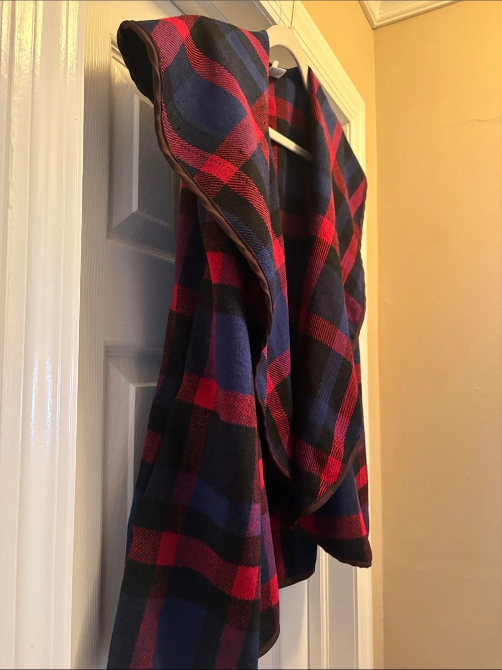 Gently used, Plaid Shawl Collar Vest - Red, Blue & Black ❤️💙🖤